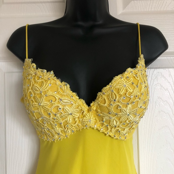 Dinora Designs Yellow Dress - Picture 3 of 7